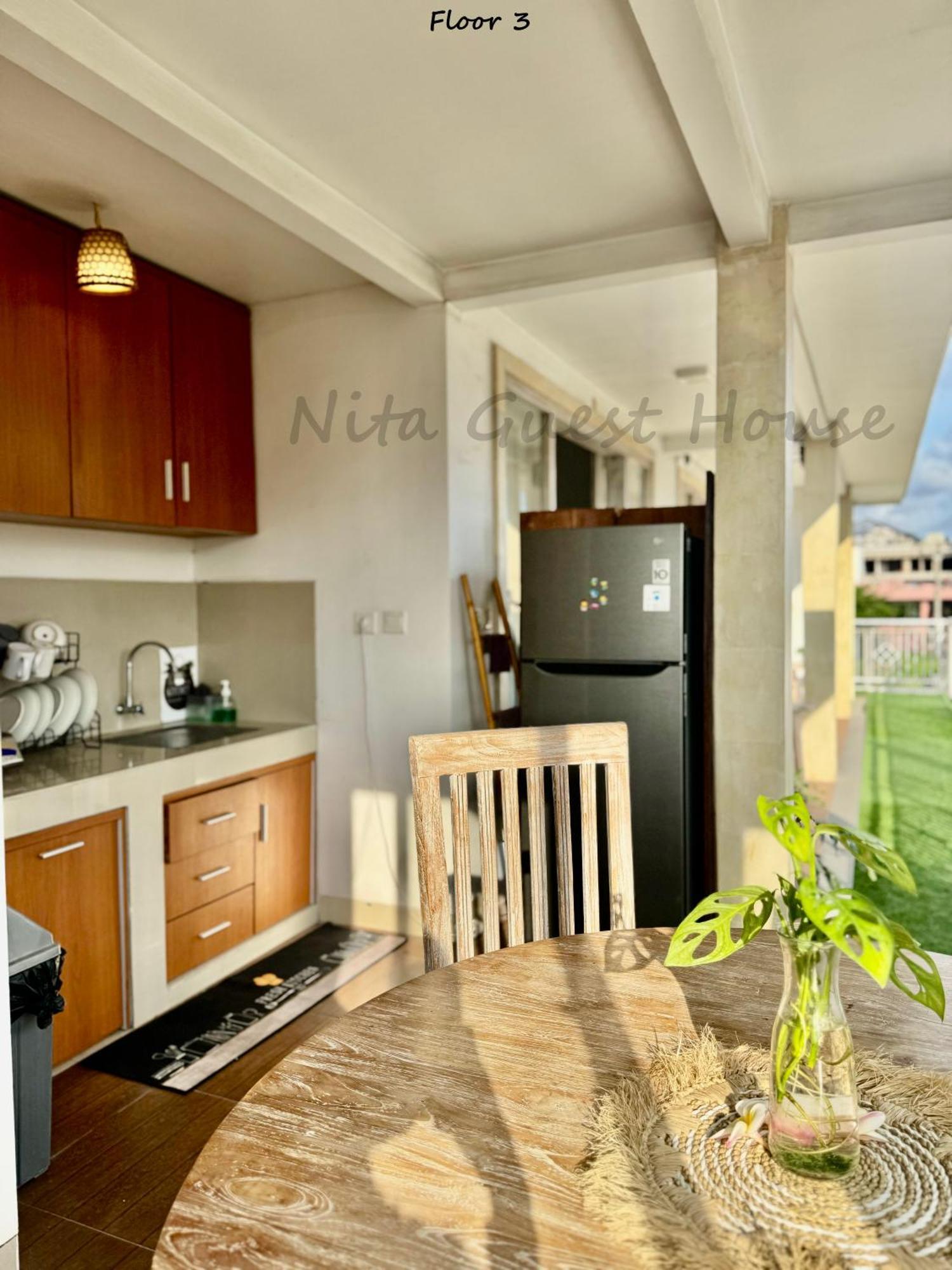 Nita Guest House Bali Canggu Exterior foto